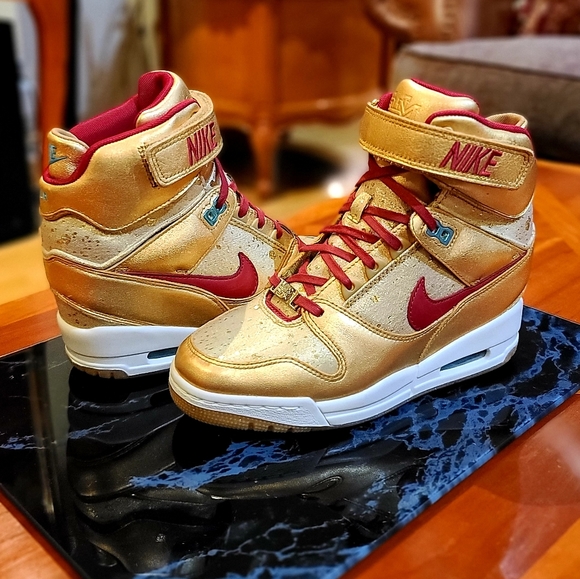 nike lunartiempo sky hi